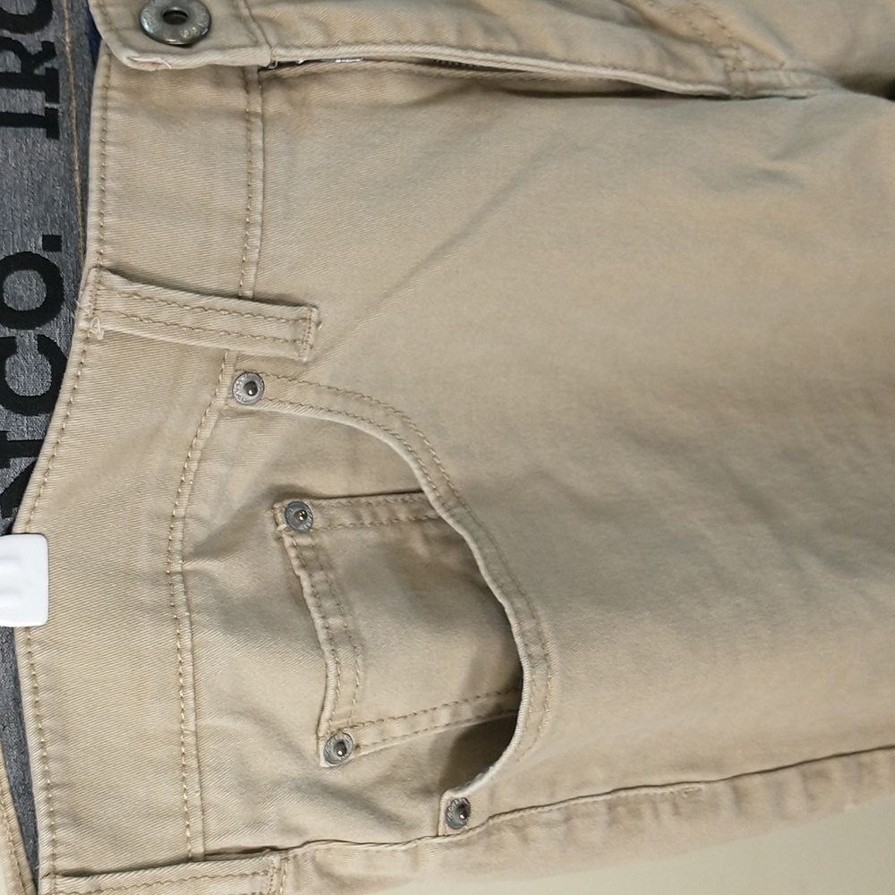 IronCo Men's Beige Slim Casual Pants - Picture 9 of 9